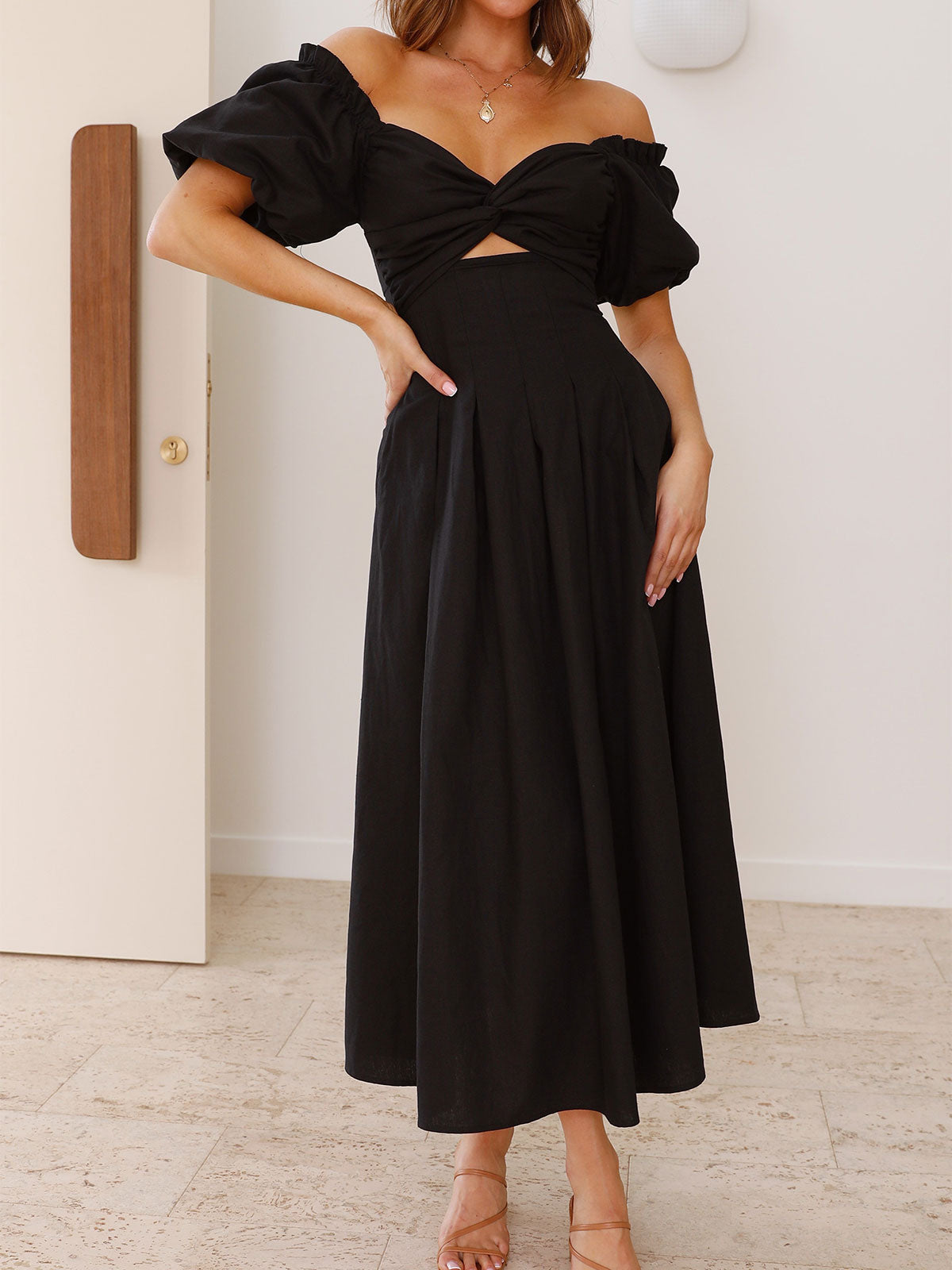 Resort Twist V Neck Cutout Pocket Trim Resort Puff Sleeve Midi Dress